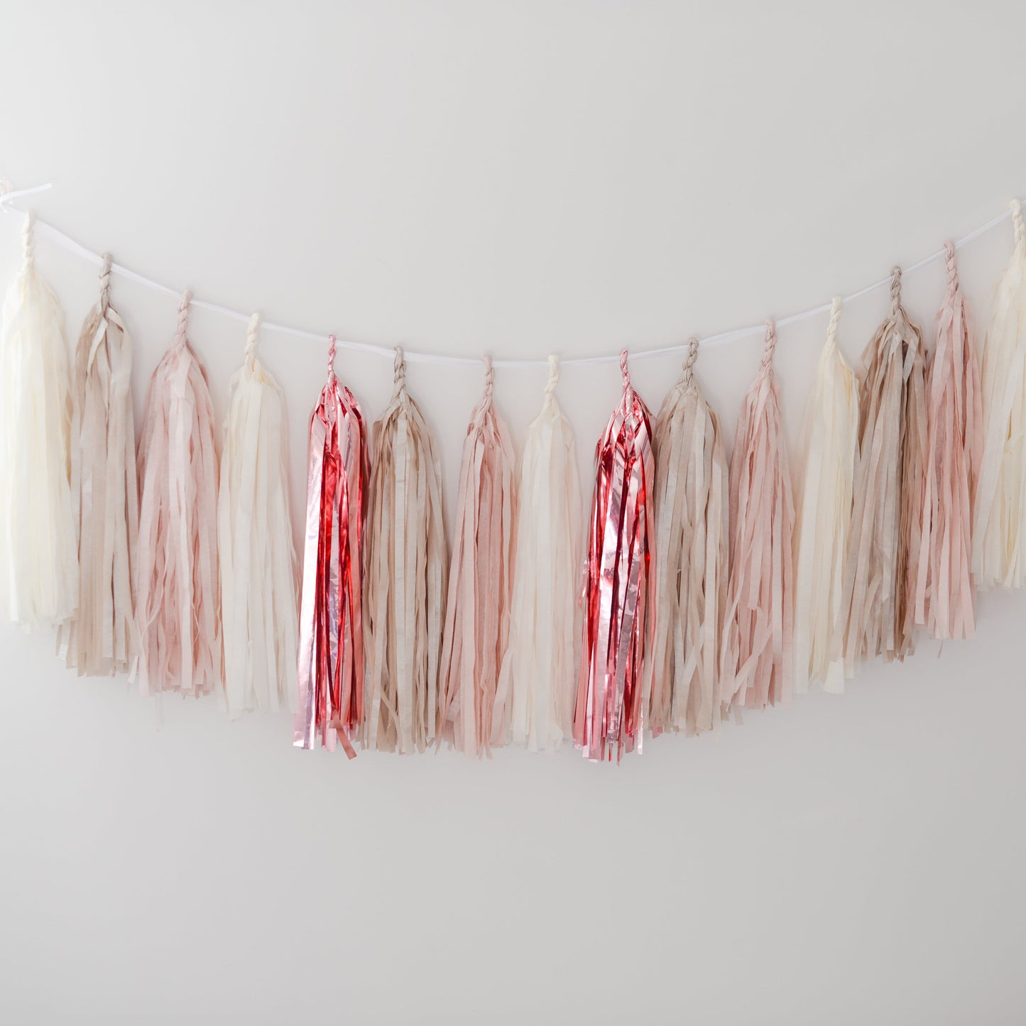 Pink and champagne Tissue paper tassel garland - Decopompoms