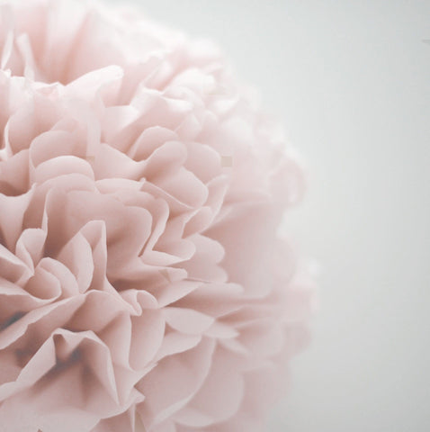 Dusty pink tissue paper pom pom - Decopompoms