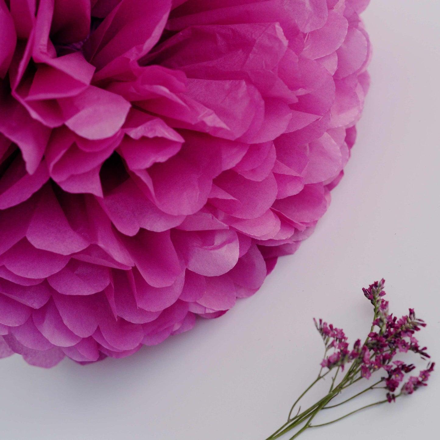 Fuchsia tissue paper pom pom - Decopompoms