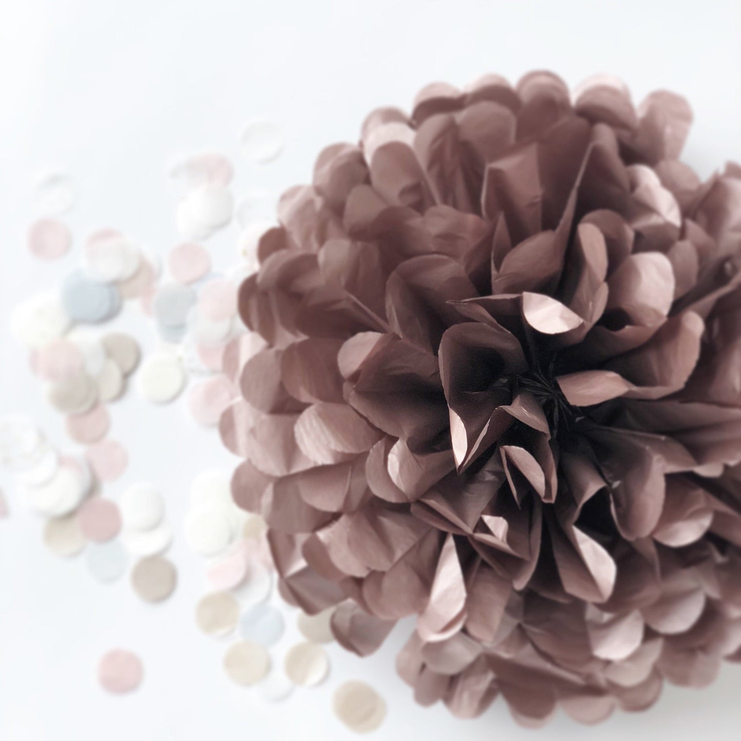 Metallic gold rose paper pom pom - Decopompoms