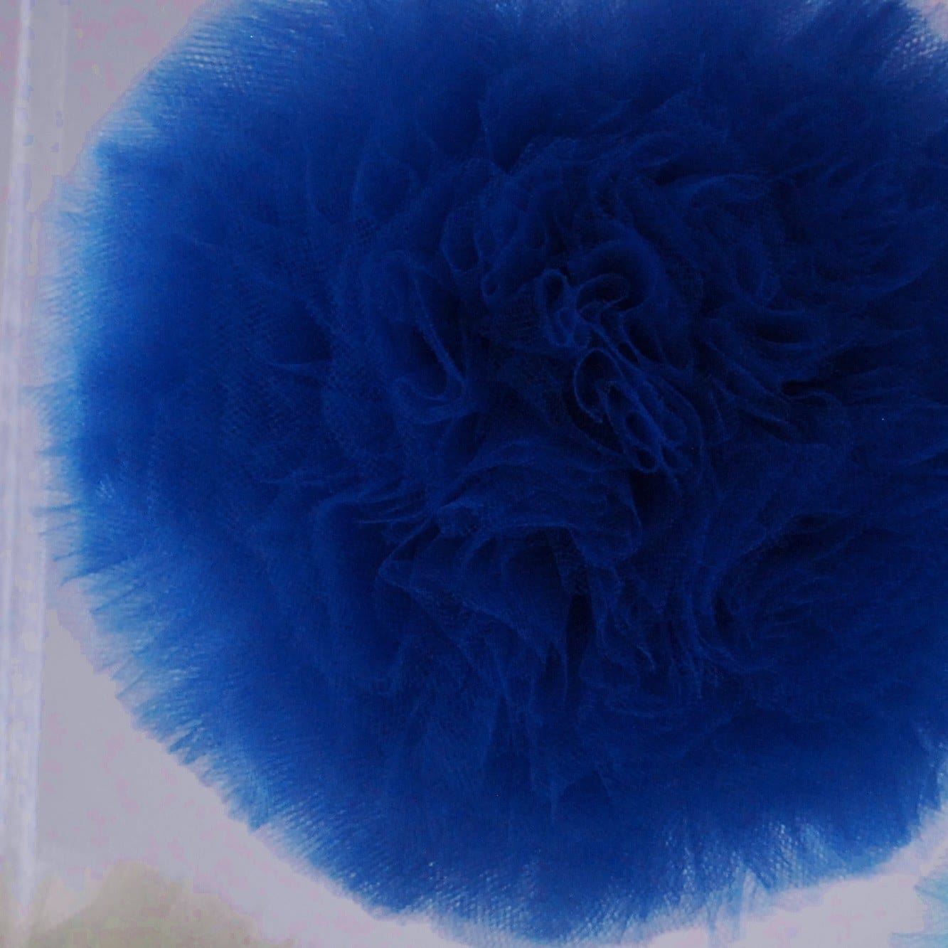 Parade blue tulle pom pom - Decopompoms