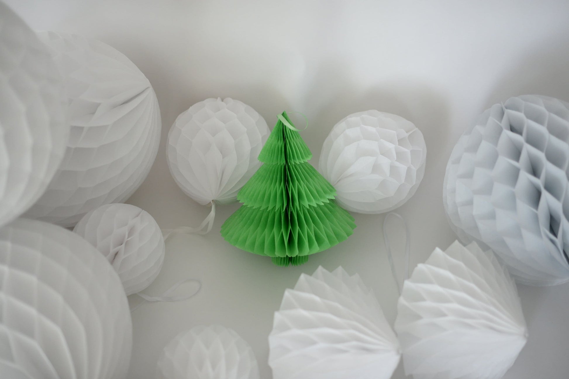 Christmas decoration set | Paper honeycombs | Paper Christmas tree | Winter decorations