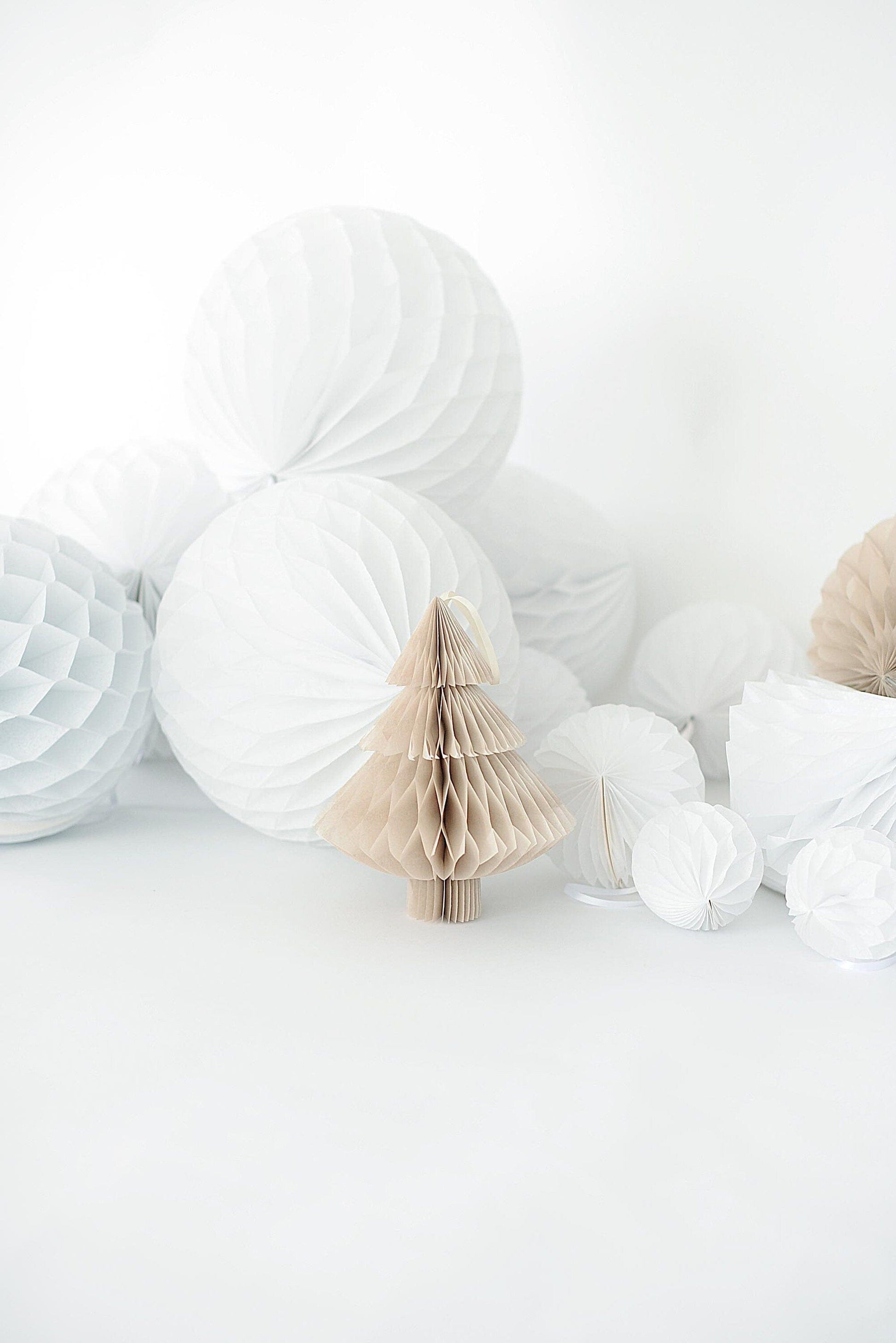 Christmas decoration set | Paper honeycombs | Paper Christmas tree | Winter decorations