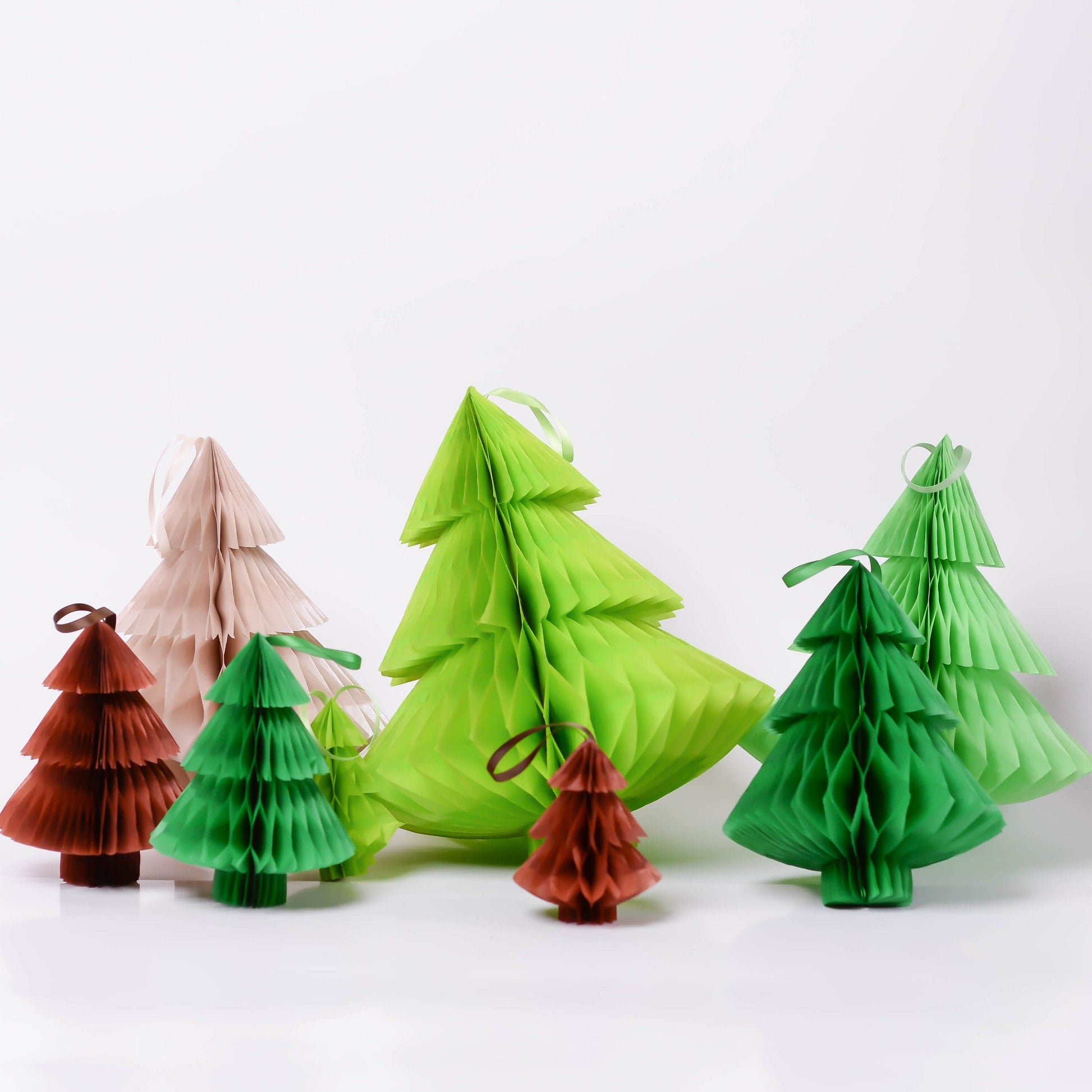 Christmas decoration set | Paper honeycombs | Paper Christmas tree | Winter decorations