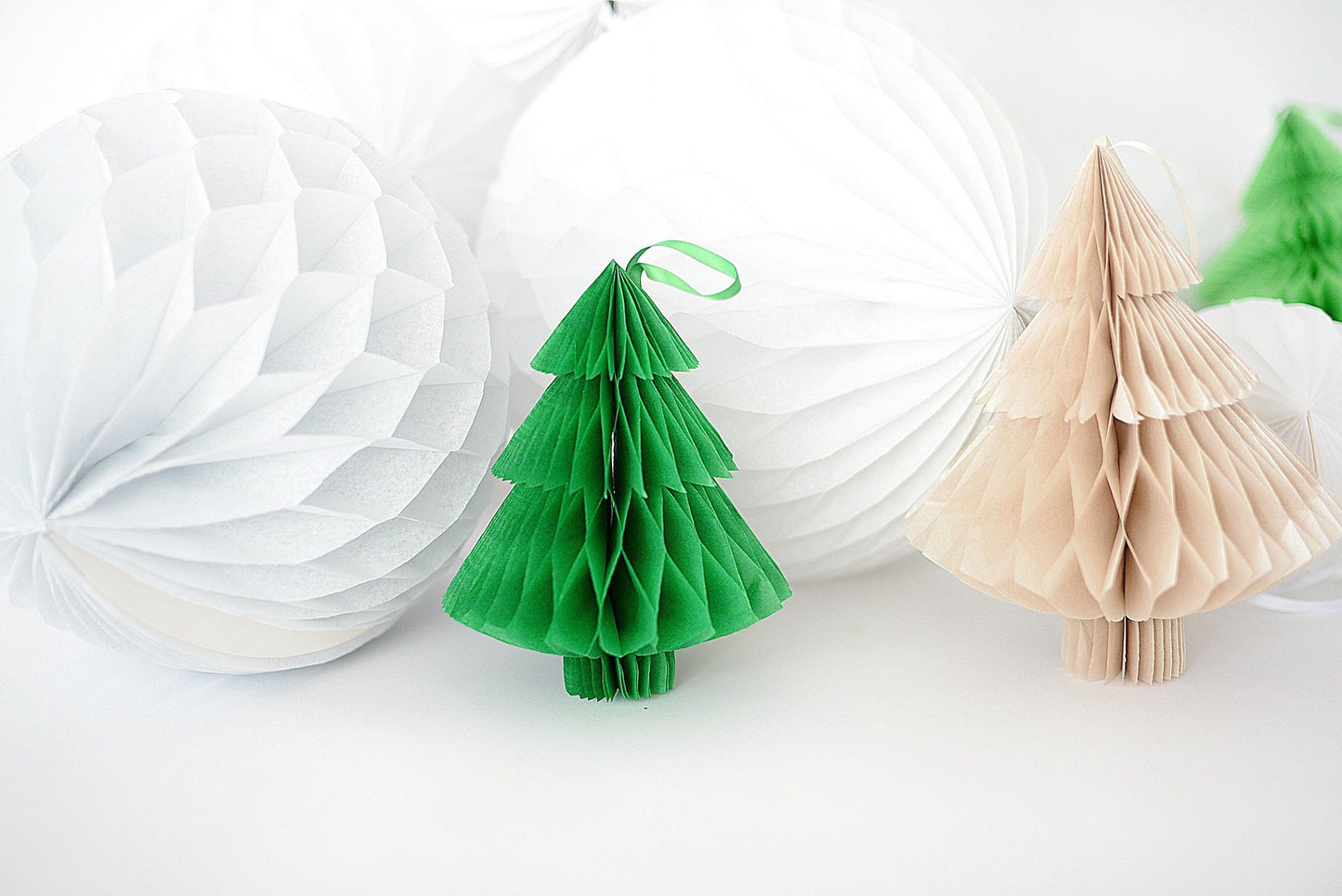 Christmas decoration set | Paper honeycombs | Paper Christmas tree | Winter decorations