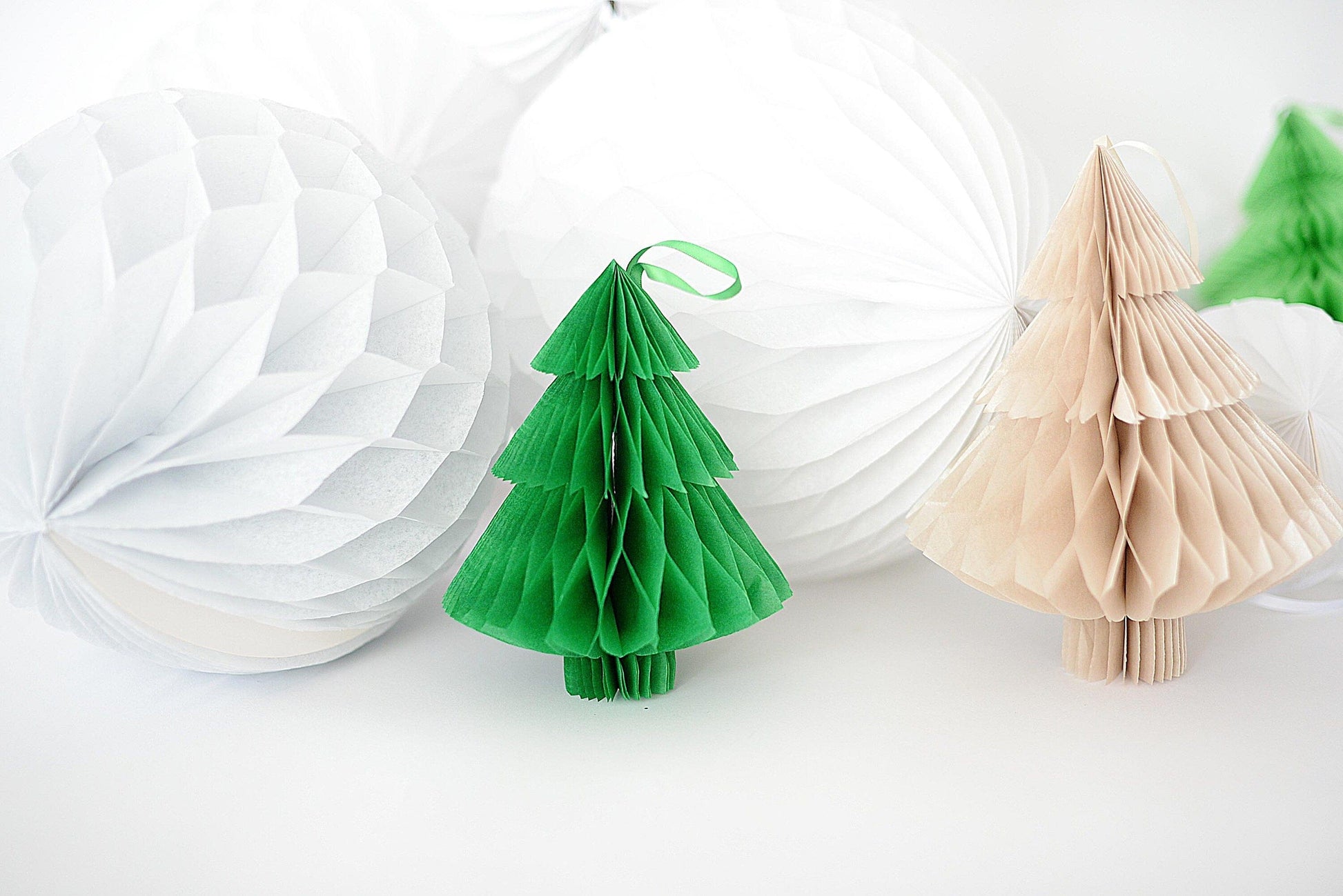 Christmas decoration set | Paper honeycombs | Paper Christmas tree | Winter decorations