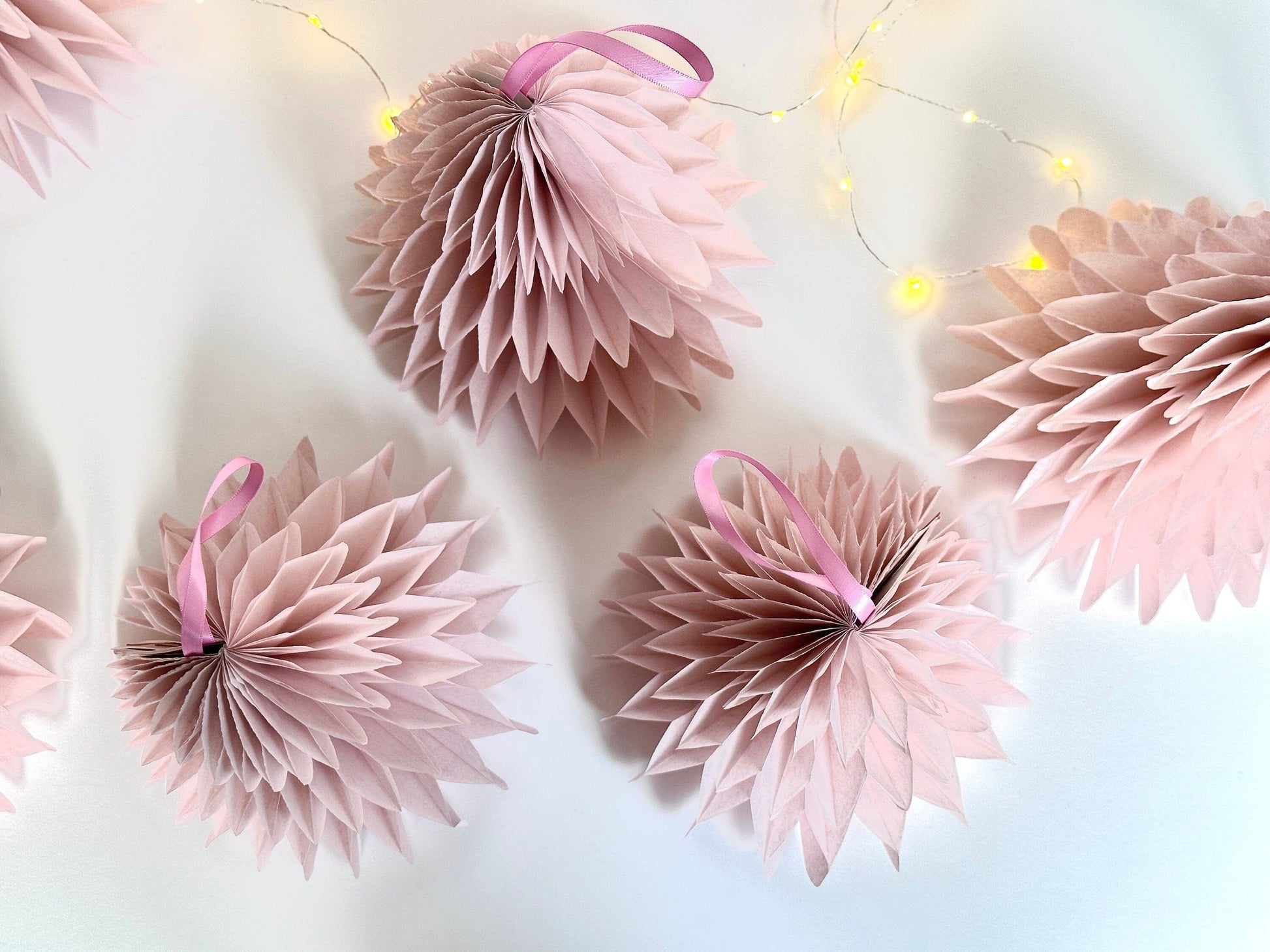Dusty pink paper honeycomb Christmas tree | Blush Honeycomb Christmas tree paper decorations | Festive home decor