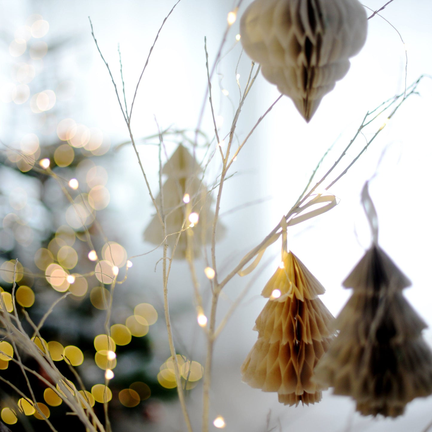 Dusty purple paper Christmas tree | Honeycomb Christmas ornament | Holiday decor