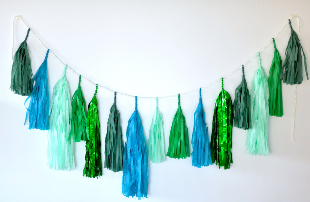 physical Emerald Green peacock Paper Tassel Garland - classy Green party Birthday banner anniversary and wedding Fringe garland - Enchanted Forest Decopompoms