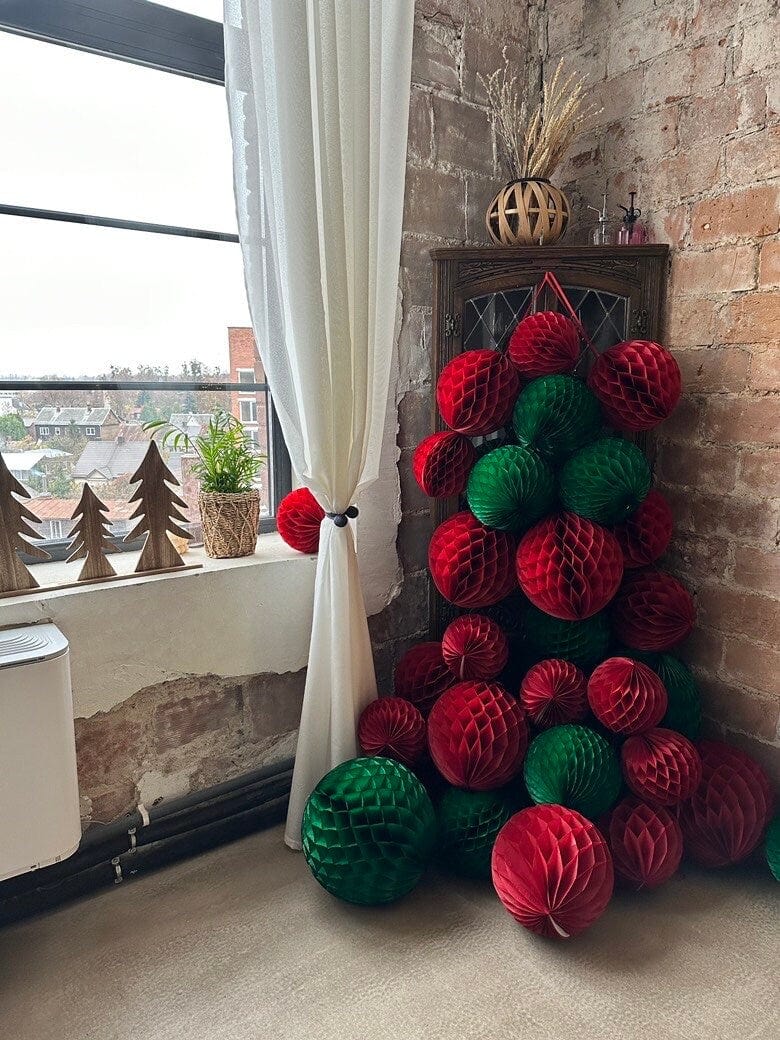 Holiday green and deep red paper honeycomb balls party decorations set Christmas decorations home decor wedding baby shower office decor