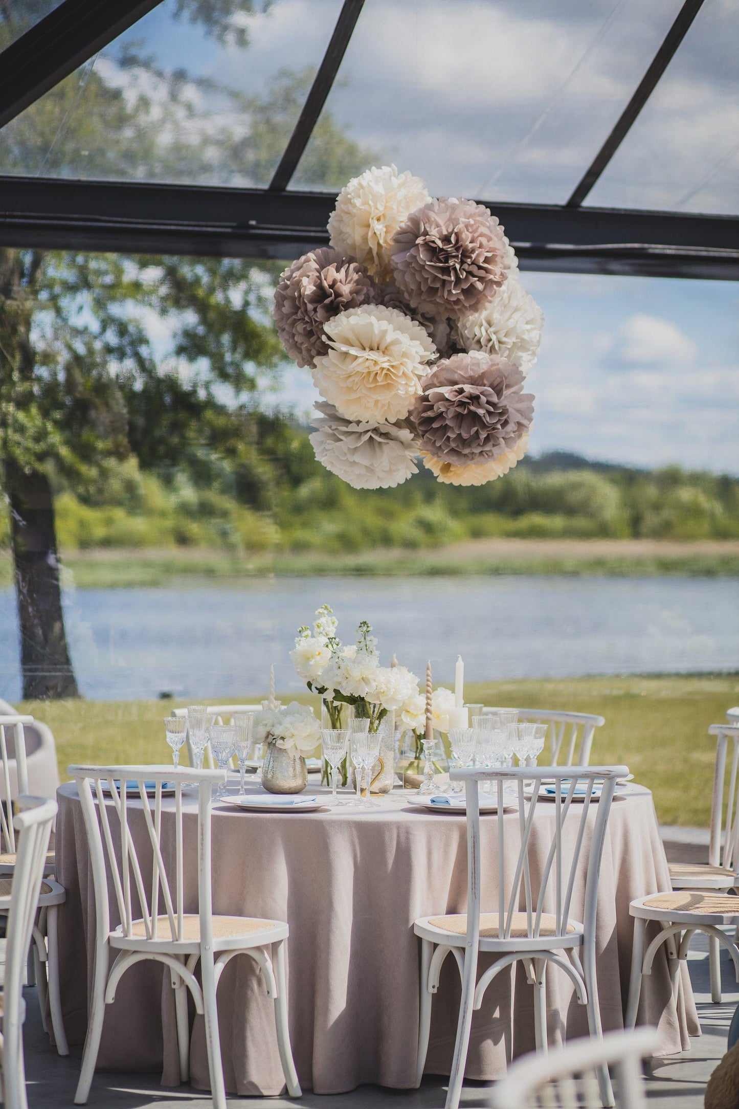 Large set of Paper party pom poms set of 80, custom colours, mixed sizes, great value Paper flowers Hanging party Wedding venue decorations