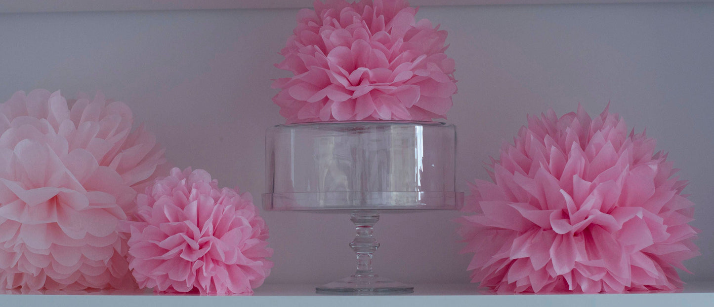 Large set of Paper party pom poms set of 80, custom colours, mixed sizes, great value Paper flowers Hanging party Wedding venue decorations
