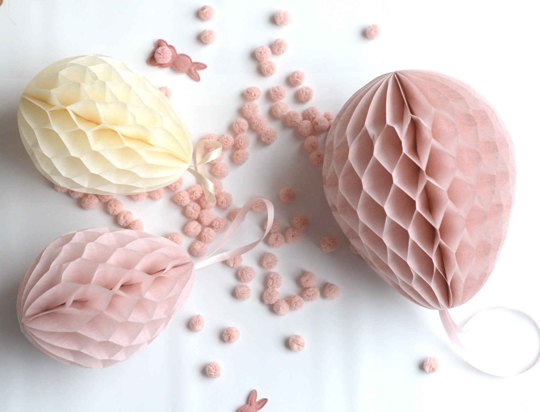 Neutral colour Paper Easter eggs set in dusty pink and neutral - Easter table decor - Easter honeycombs