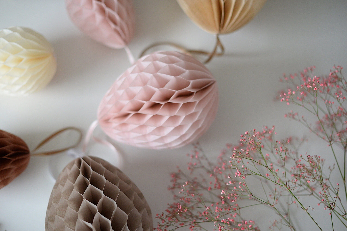 Neutral colour Paper Easter eggs set in dusty pink and neutral - Easter table decor - Easter honeycombs