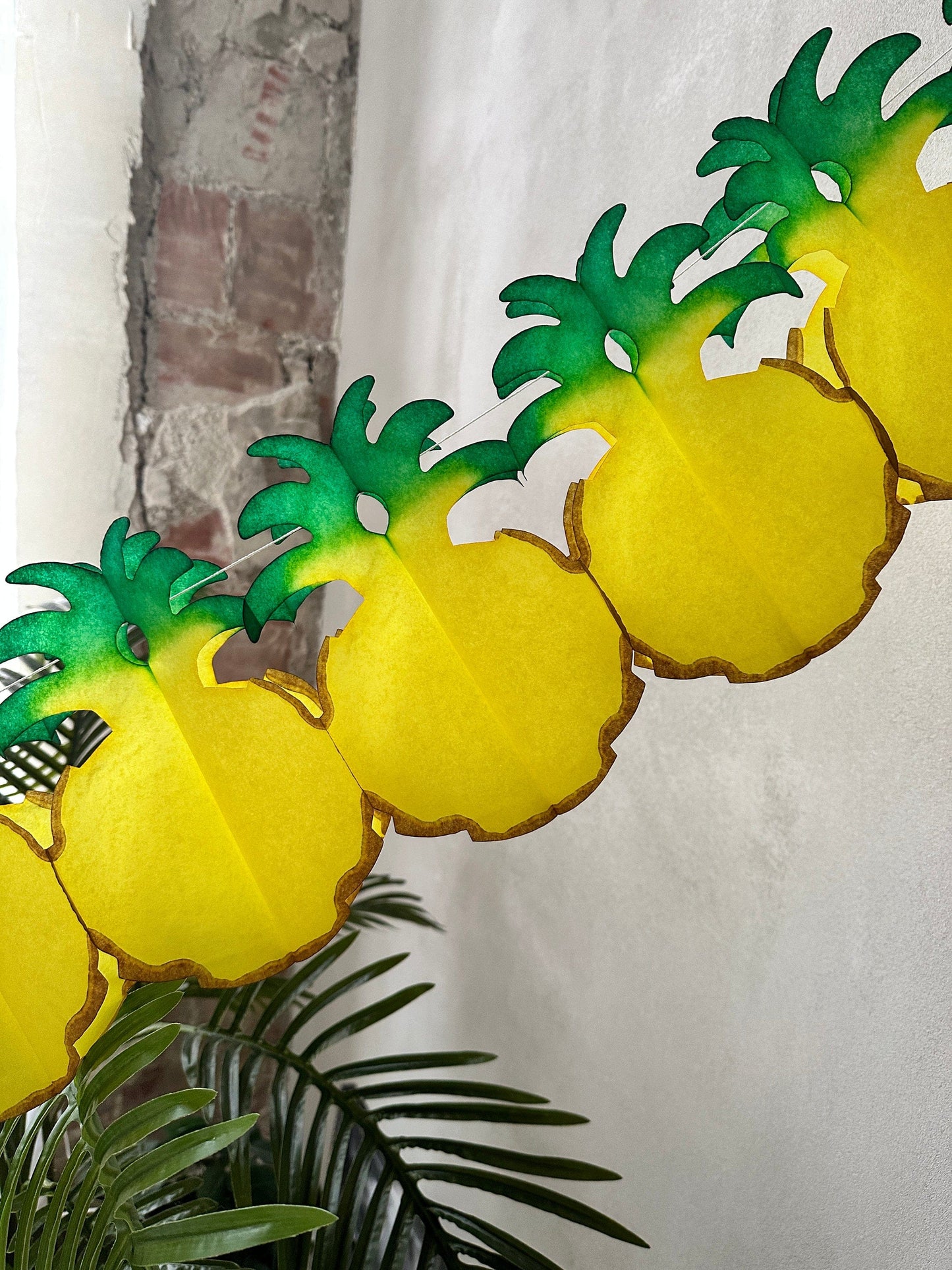 Paper Pineapple Banner Tropical Pineapple Garland Summer Pool Beach Banner for Tropical Hawaii Theme Baby Shower Birthday Party Supplies