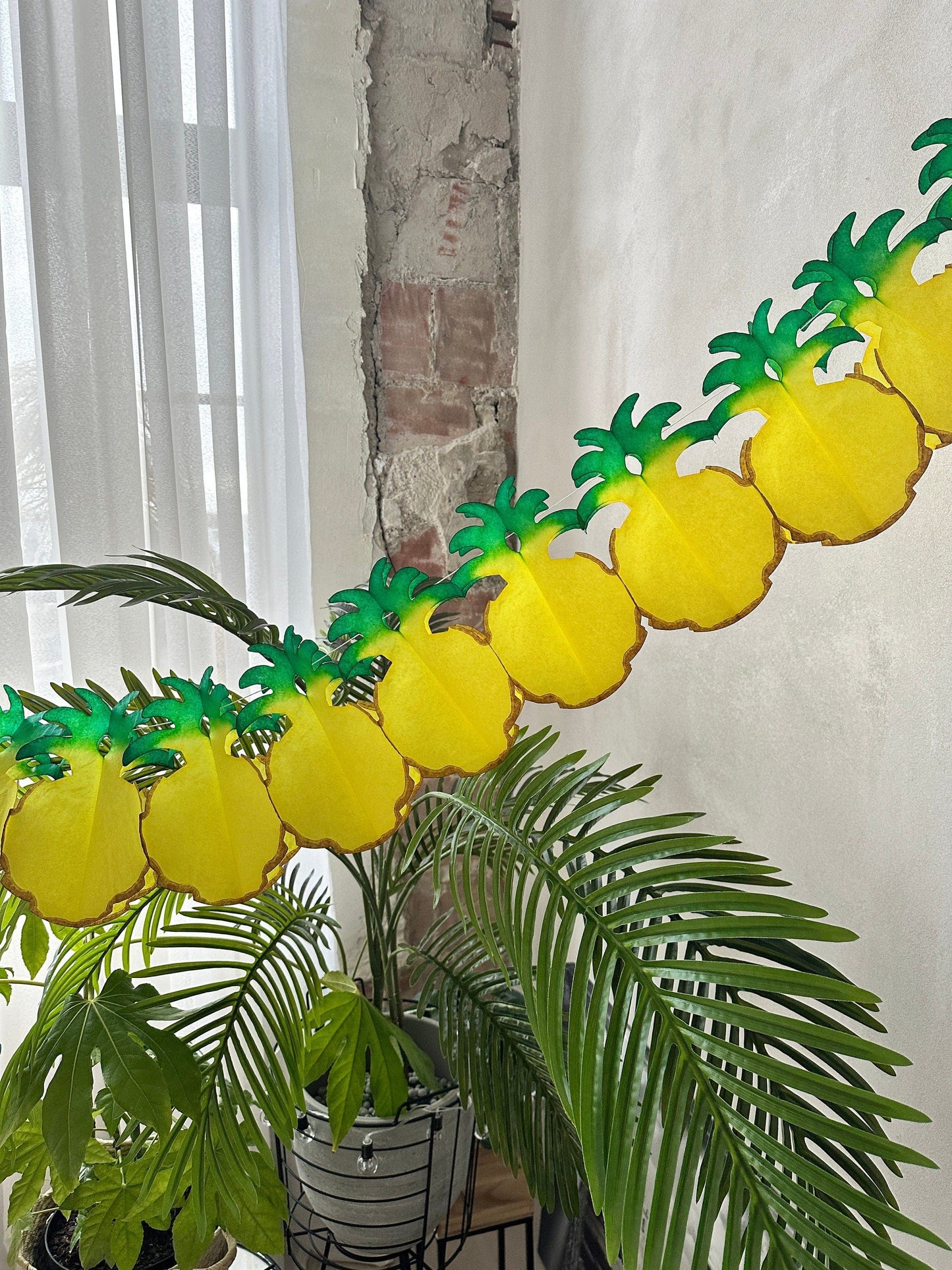 Paper Pineapple Banner Tropical Pineapple Garland Summer Pool Beach Banner for Tropical Hawaii Theme Baby Shower Birthday Party Supplies