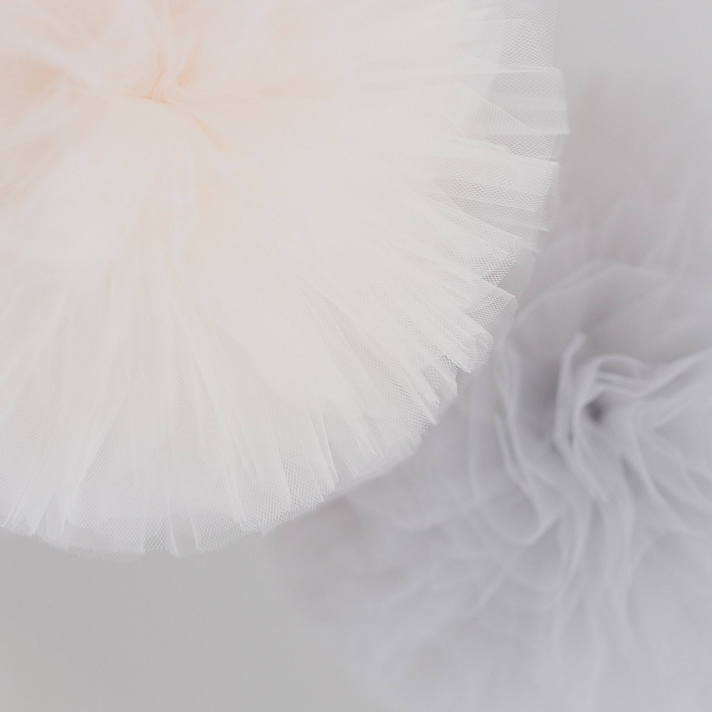 Large 30cm (12") Tulle Pompoms - Set of 6 gift for  Baby shower decor, nursery, kids room decor wedding baby shower custom colours