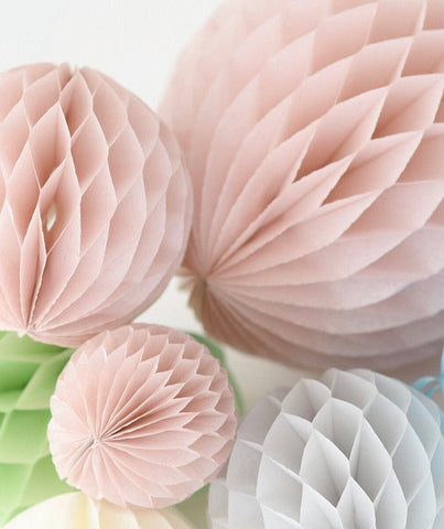 Dusty pink honeycomb balls set | Wedding party decor | Girls nursery decor
