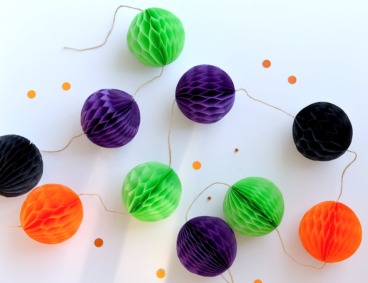 Halloween Honeycomb Garland, Paper Ball Bunting, Orange Black Purple Green Party Decorations, Spooky Mantel Decor, Handmade Custom Colors