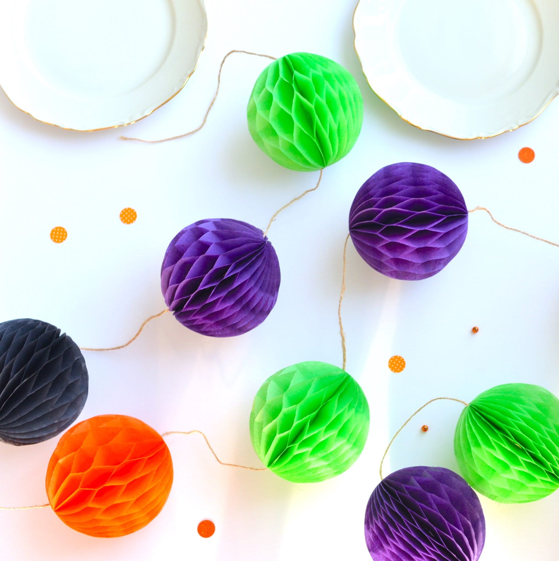 Halloween Honeycomb Garland, Paper Ball Bunting, Orange Black Purple Green Party Decorations, Spooky Mantel Decor, Handmade Custom Colors