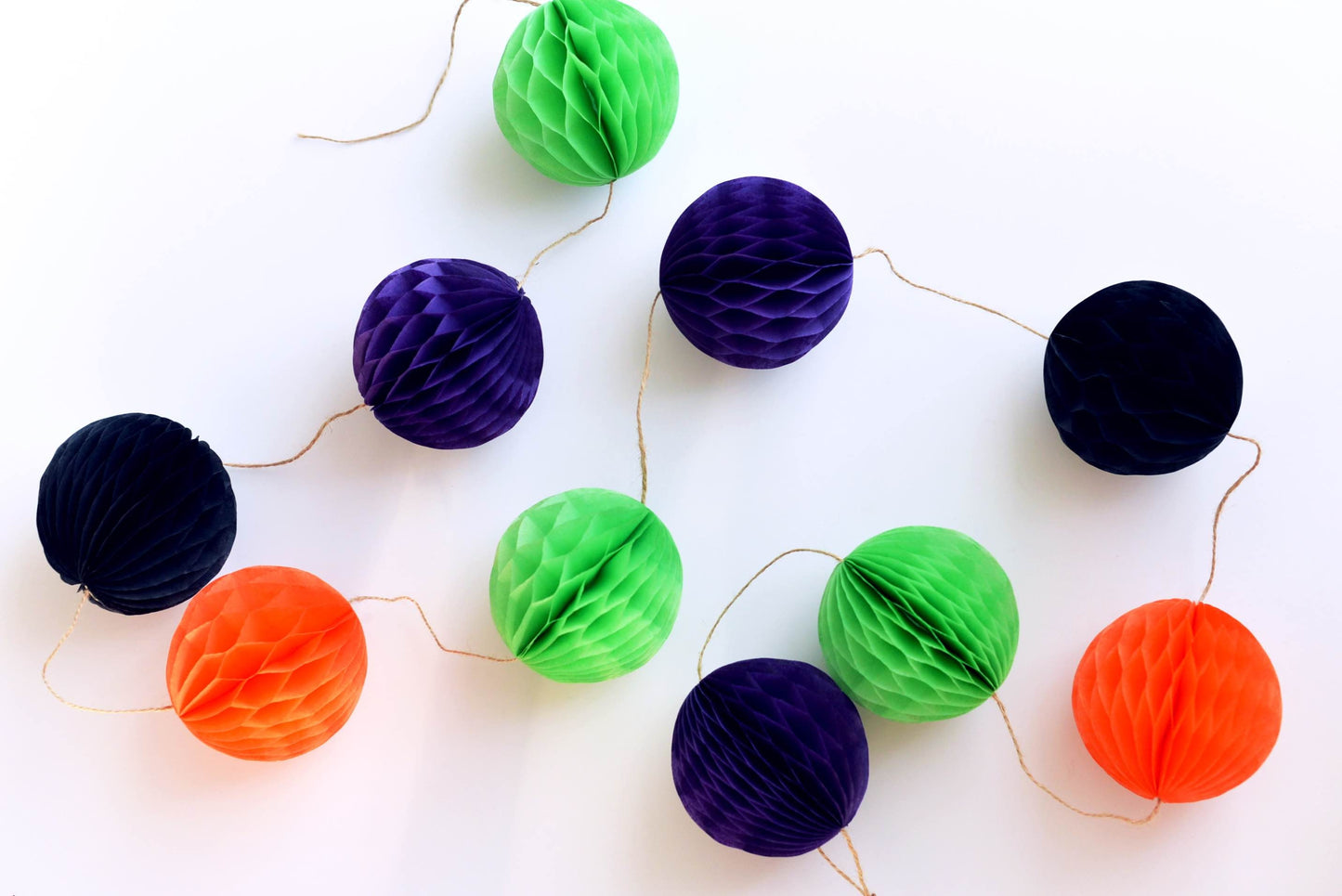 Halloween Honeycomb Garland, Paper Ball Bunting, Orange Black Purple Green Party Decorations, Spooky Mantel Decor, Handmade Custom Colors