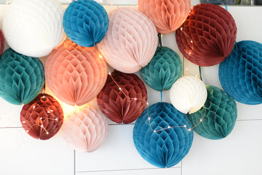 Vintage Romantic decorations - paper  honeycomb set | Paper honeycomb set of 6 | Rustic wedding decorations
