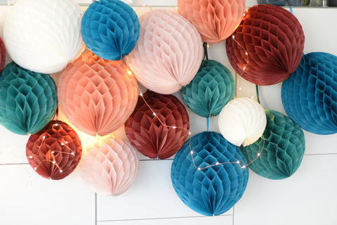 Vintage Romantic decorations - paper  honeycomb set | Paper honeycomb set of 6 | Rustic wedding decorations