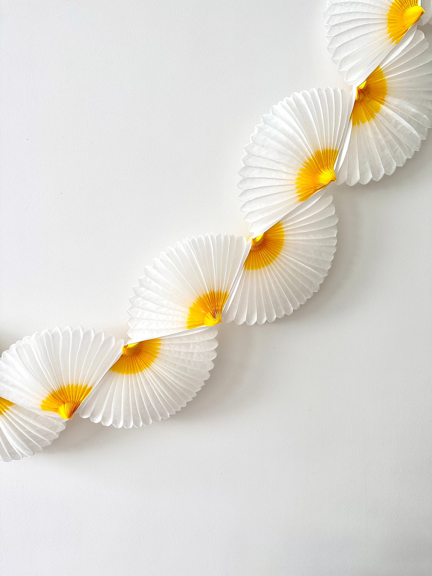 Daisy flowers paper party garland, 360cm, daisies birthday decorations, wedding bunting, bridal shower banner, boho party hanging, ceiling