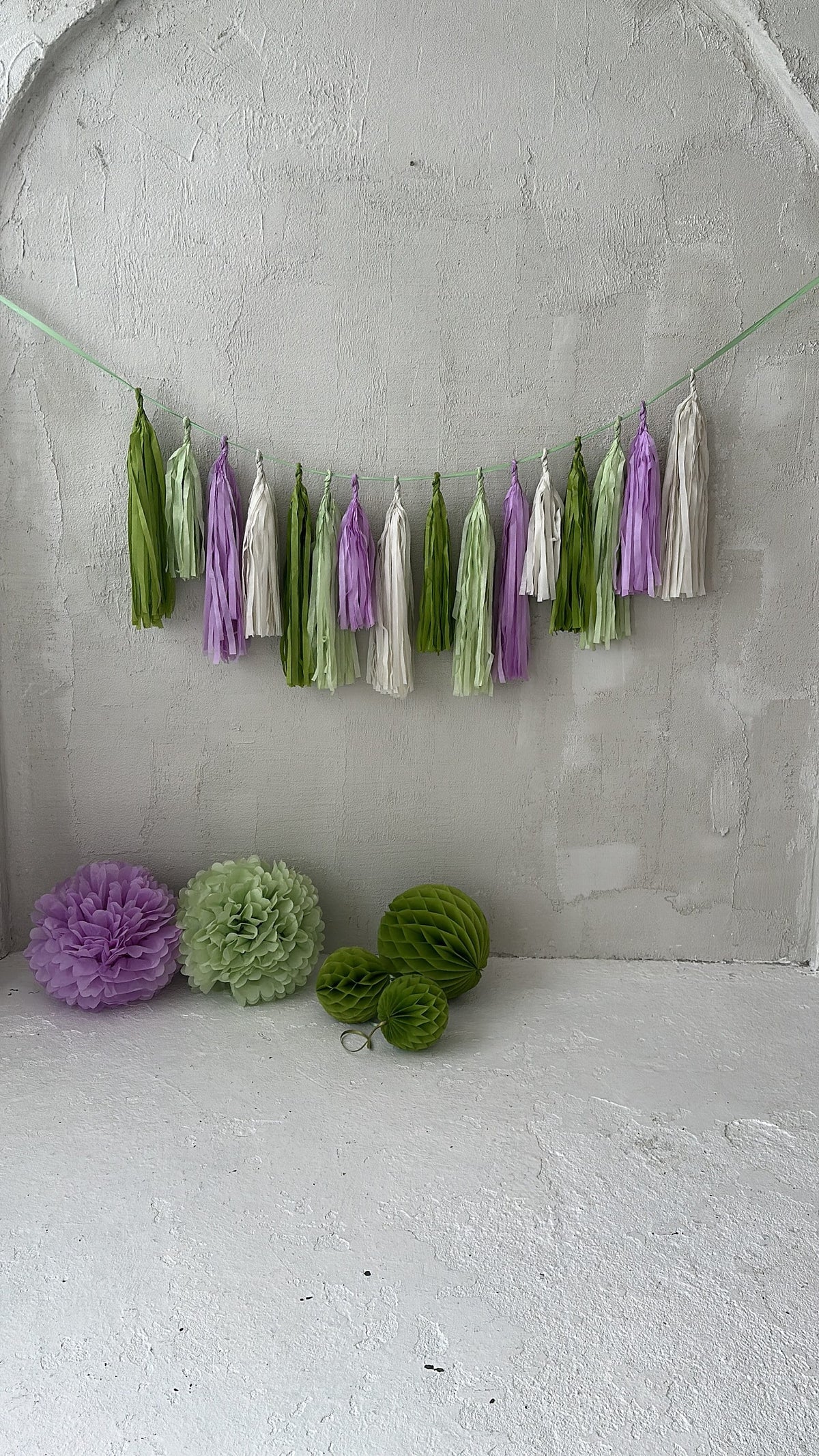 Green & Lilac Paper Tassel Garland: Party Decorations, Balloon Tail