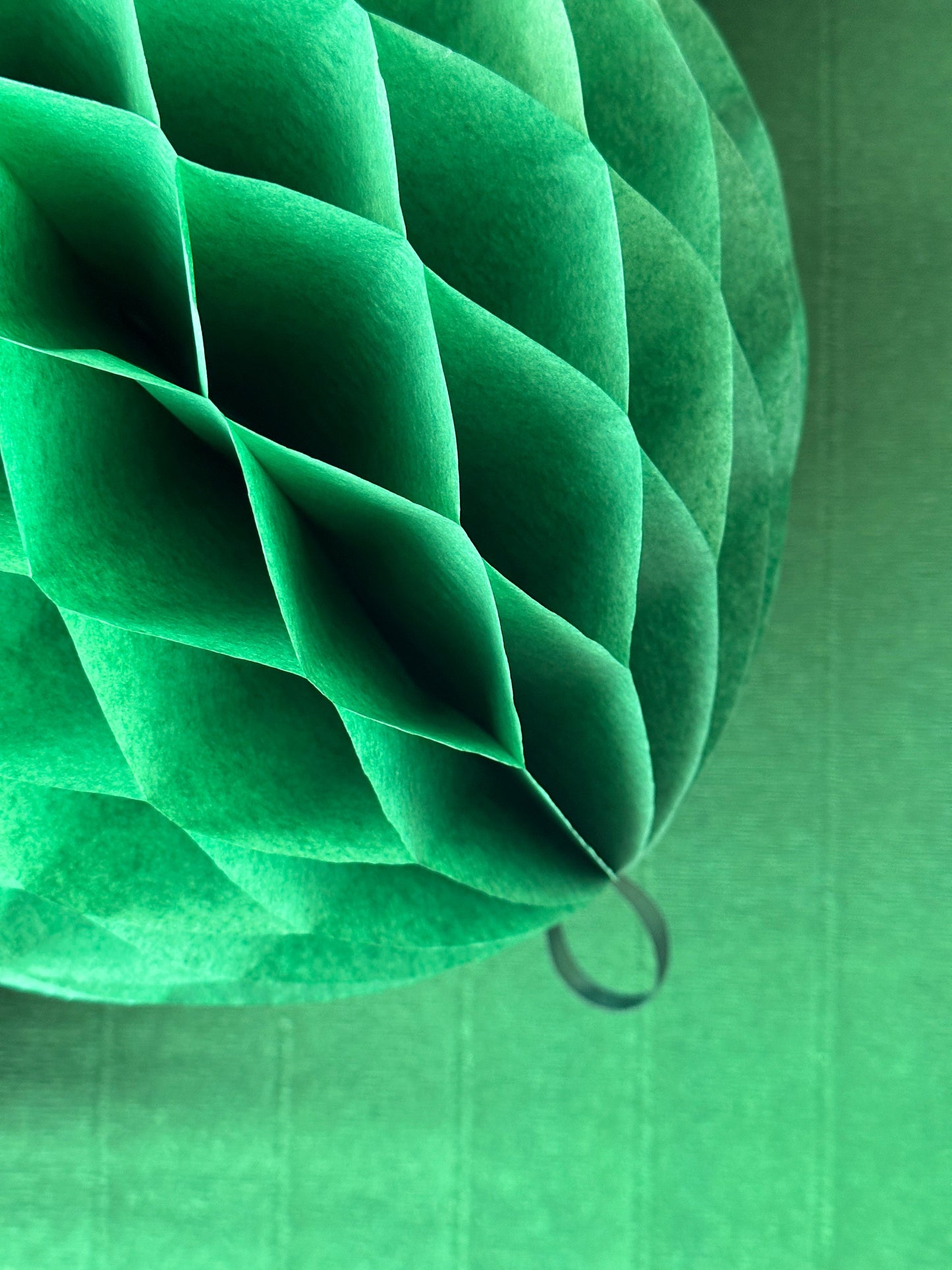 Kelly green paper honeycomb ball