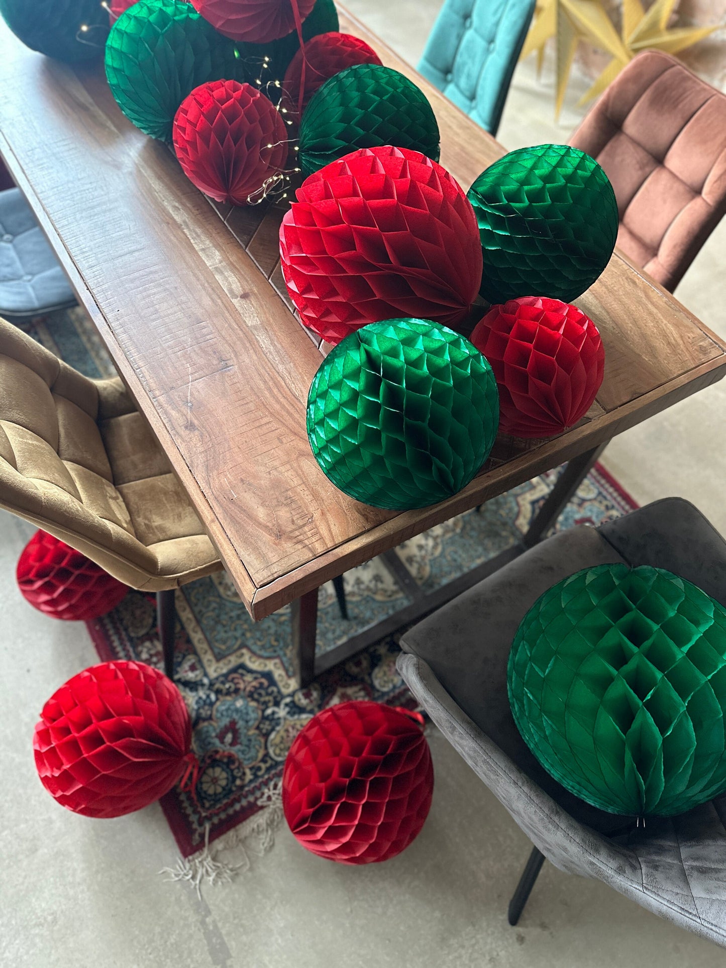 Holiday green pape honeycomb ball party decorations various sizes Christmas ornament Holiday home office school decor Wedding birthday Party