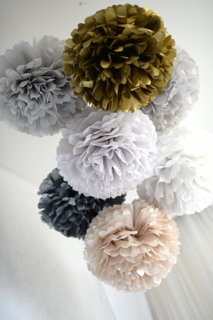 Tissue paper pom poms set | Christmas decoration | Christmas ornament | Paper flowers