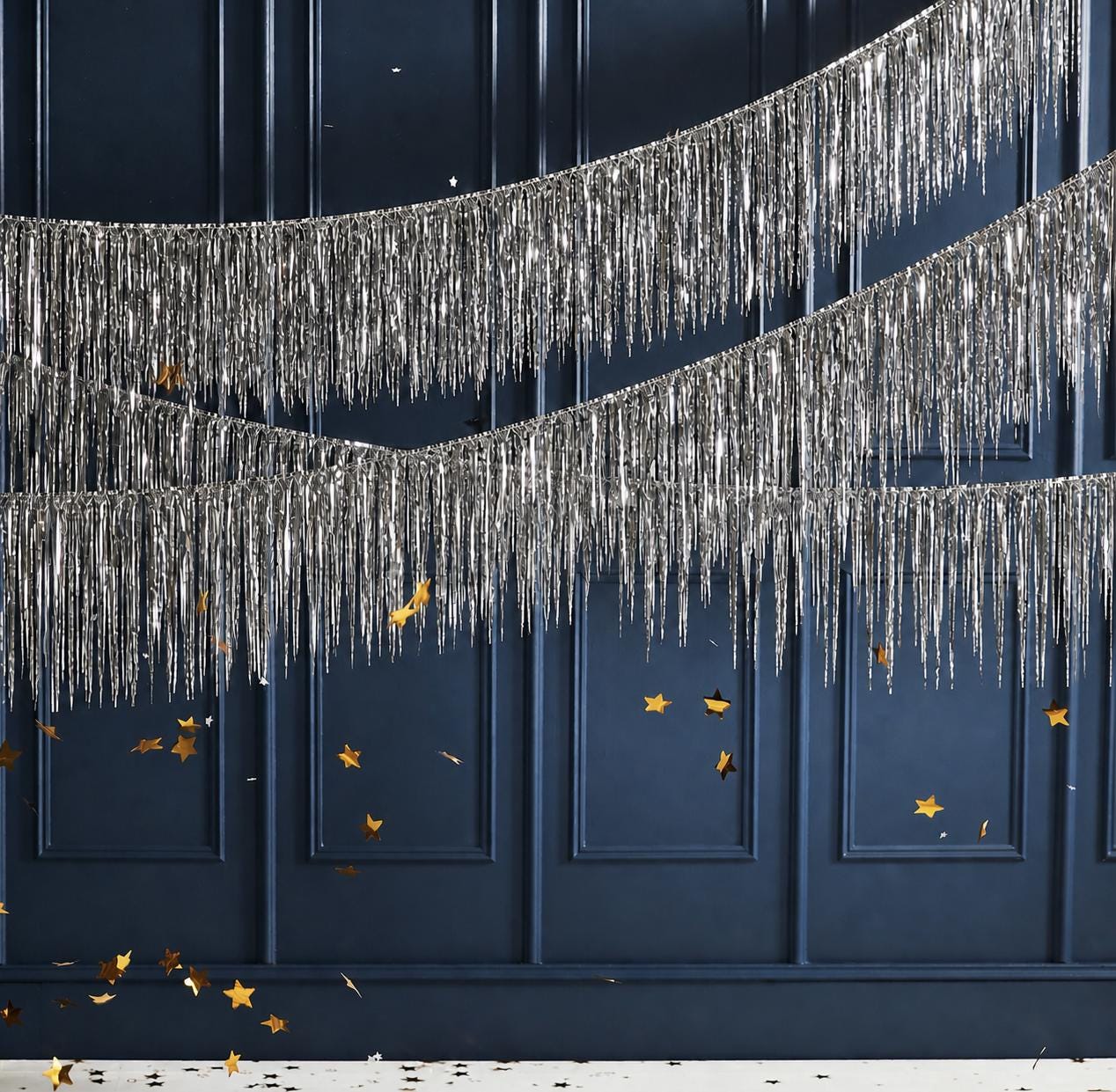 Silver Fringe Garland, Ceiling Aerials, Streamer Backdrop, Metallic Party Decorations, Birthday Decor, New Year Party, Photo Backdrop
