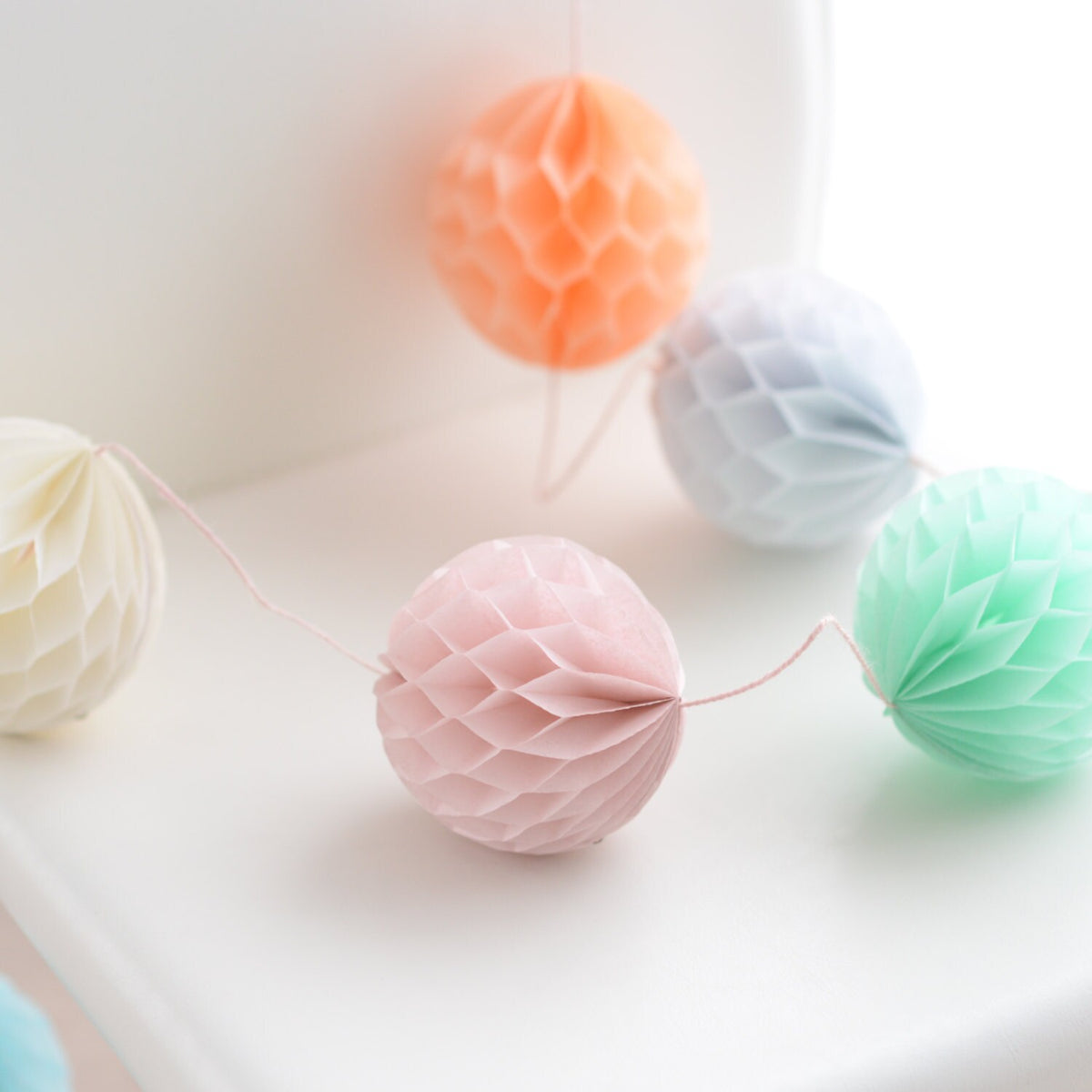 Pastel Honeycomb Ball Garland: Customizable Party Decor (7.5ft)
