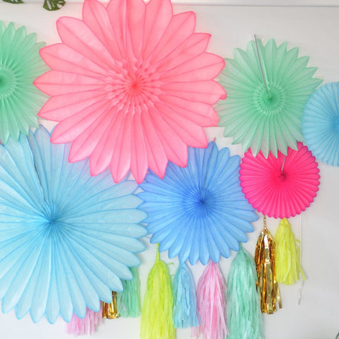 Bright colour Paper fan party decoration set - pink, blue and mint - backdrop - with tassel garland - optional - Decopompoms