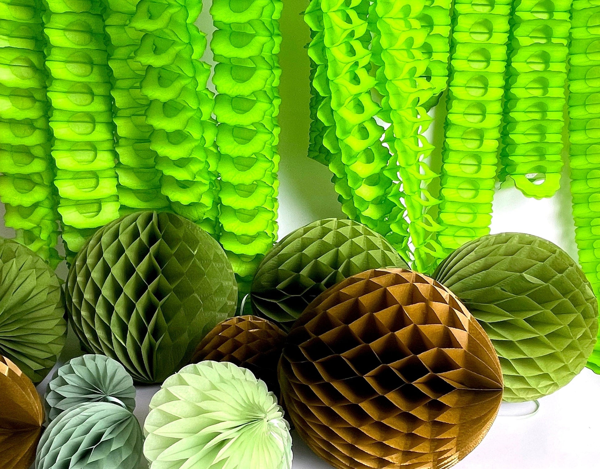 Classic Paper Garland - 360cm- set of 3 - Decopompoms