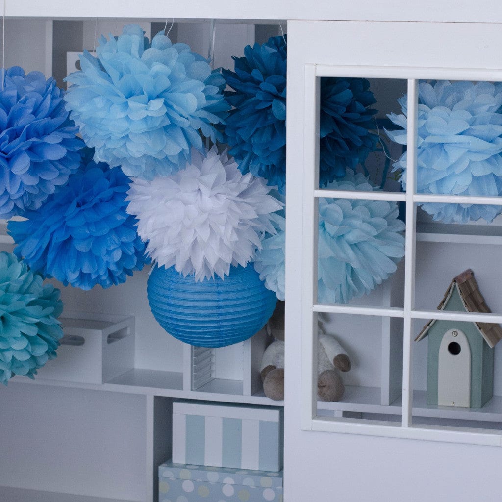 All blue tissue paper pom poms party set - Decopompoms