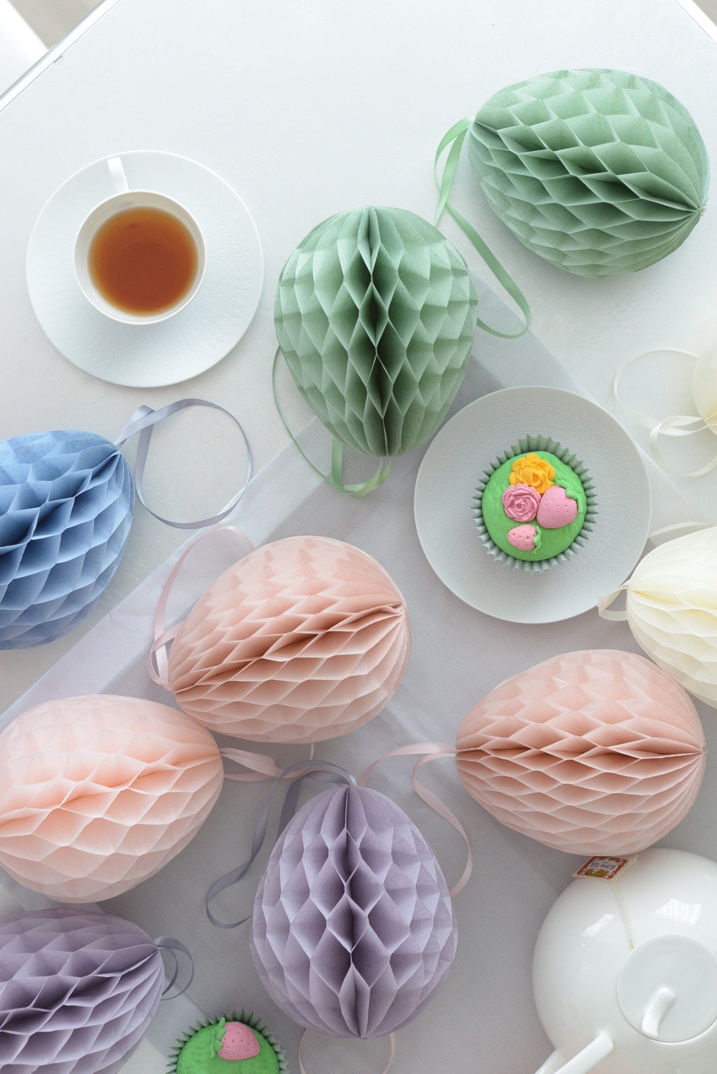 Easter Decorations- Easter eggs | Honeycomb Easter decoration | Colourful Paper Easter eggs - Decopompoms