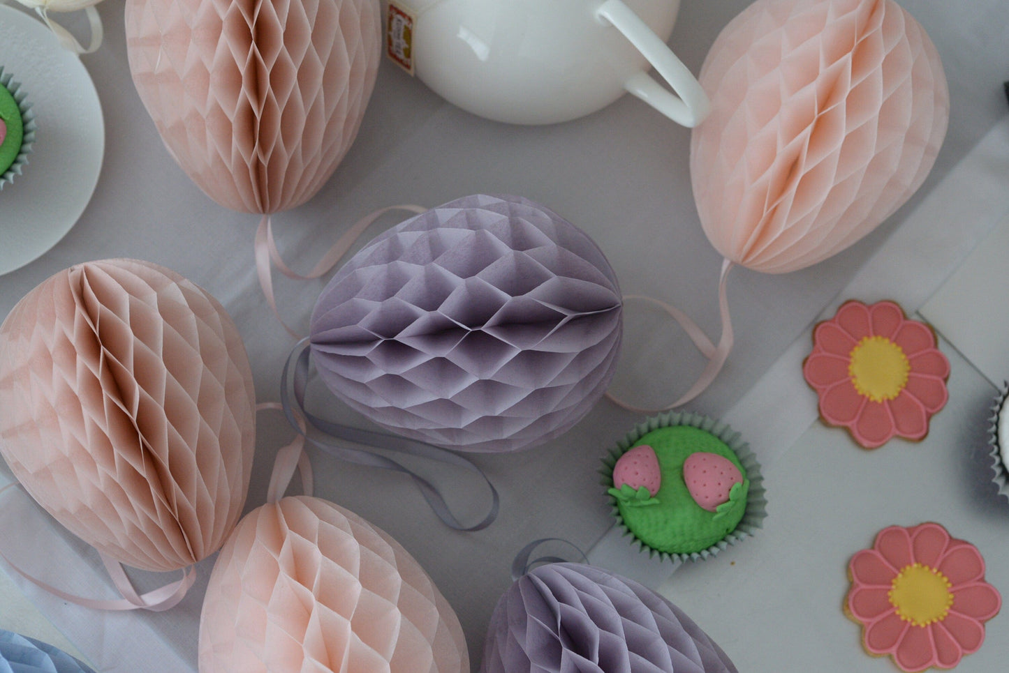 Easter Decorations- Easter eggs | Honeycomb Easter decoration | Colourful Paper Easter eggs - Decopompoms