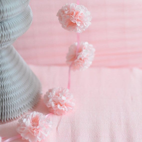 Custom color supermini paper pom pom garland - Decopompoms