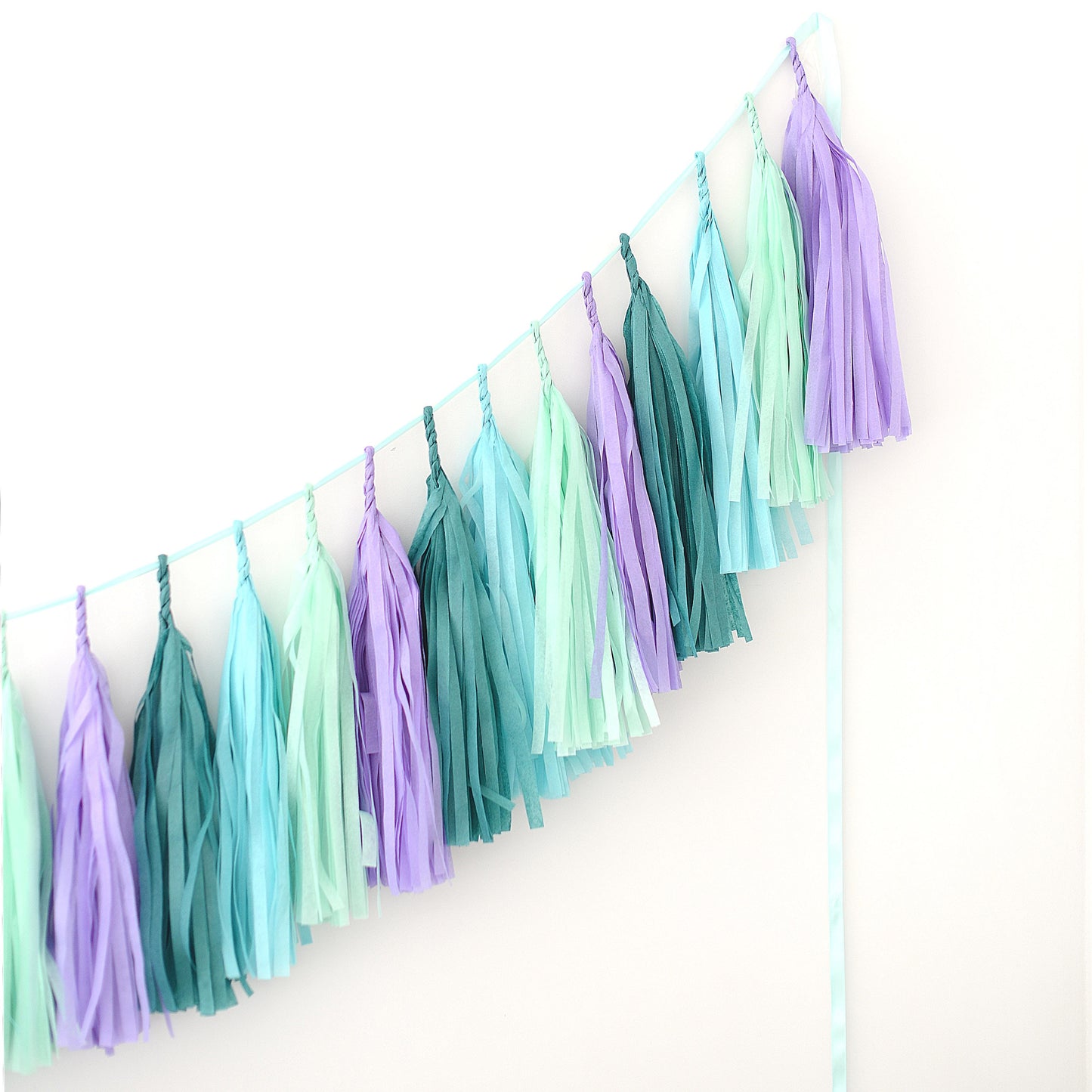 Mermaids tissue paper Tassel Garland Banner - Decopompoms