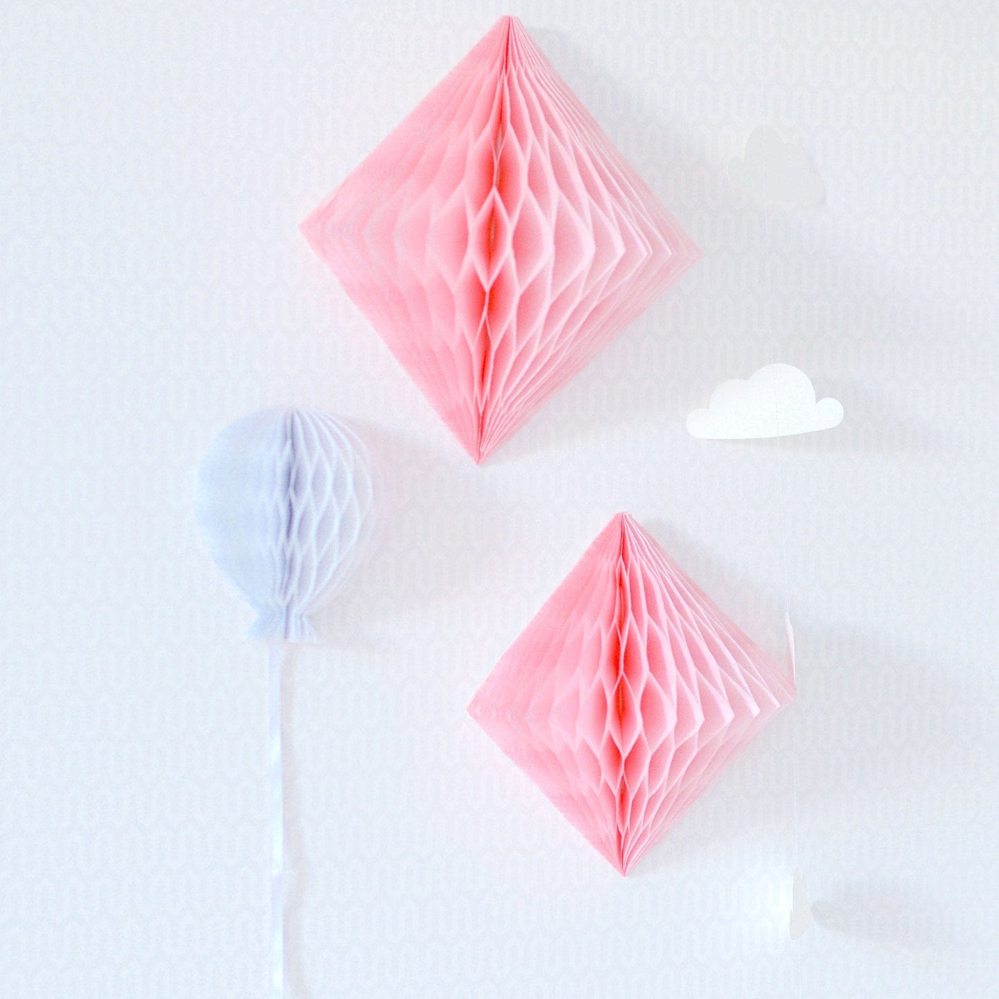 Paper Honeycomb balloon decoration - custom color - 15cm / 6" - Decopompoms