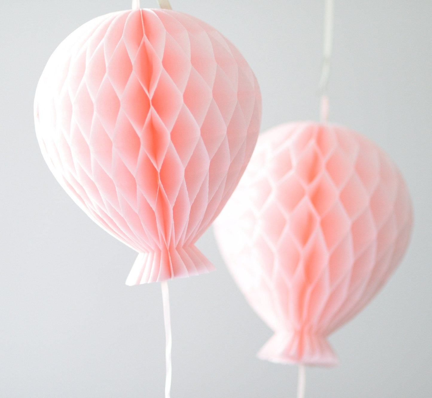 Paper Honeycomb balloon decoration - custom color - 15cm / 6" - Decopompoms