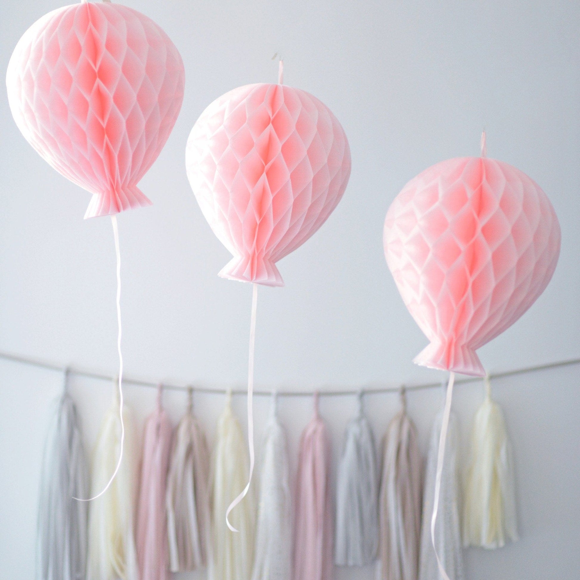 Paper Honeycomb balloon decoration - custom color - 15cm / 6" - Decopompoms