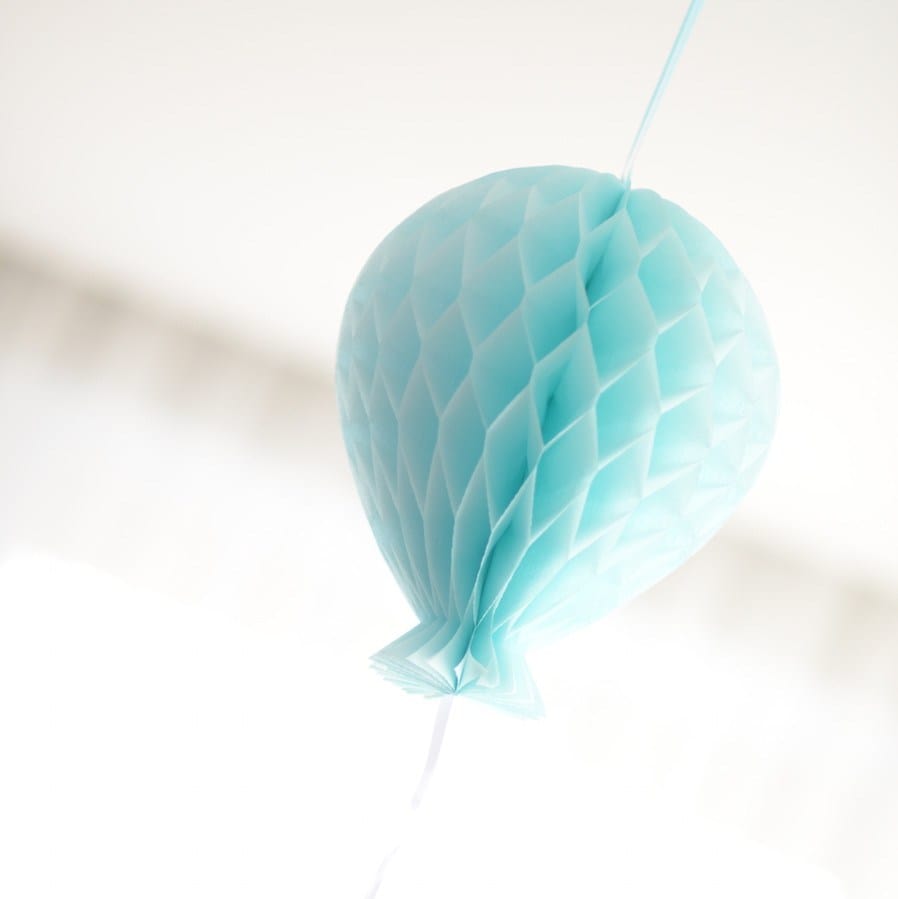 Paper Honeycomb balloon decoration - custom color - 20cm / 7.5" - Decopompoms
