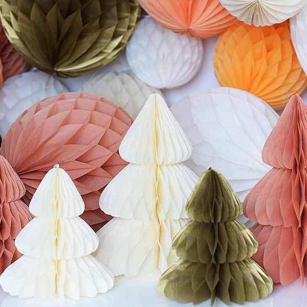 Shimmery / metallic color tissue paper honeycomb - Christmas tree - Decopompoms