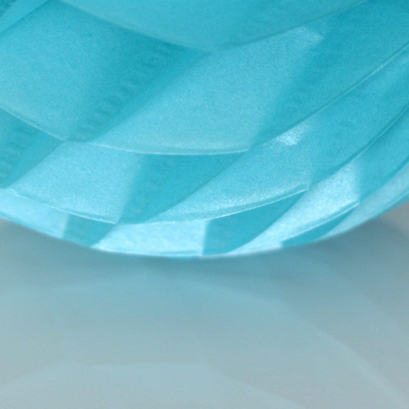 Pearlesence bright turquoise paper honeycomb - hanging party decoration - Decopompoms
