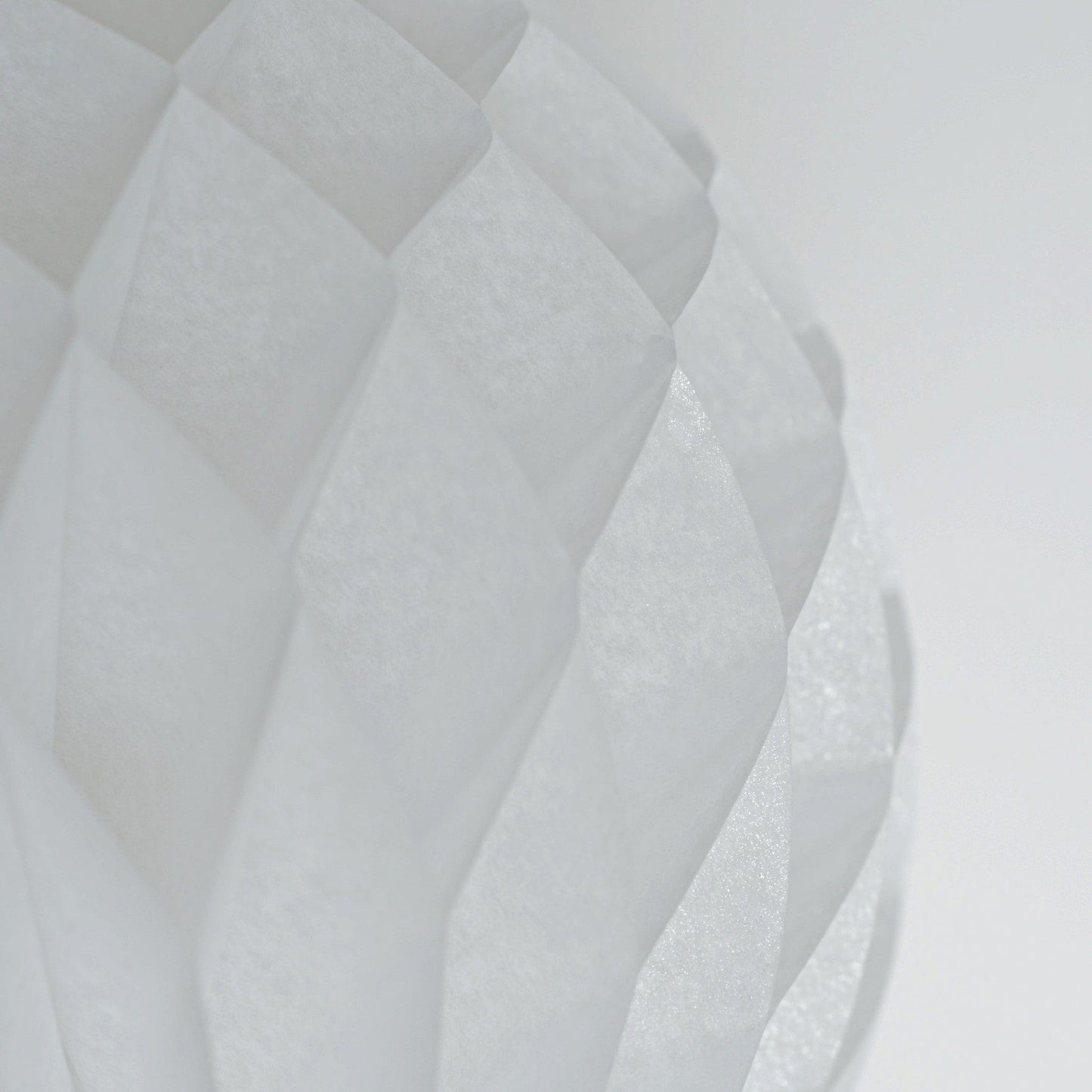 Pearlesence Pearl white paper honeycomb - hanging party decoration - Decopompoms