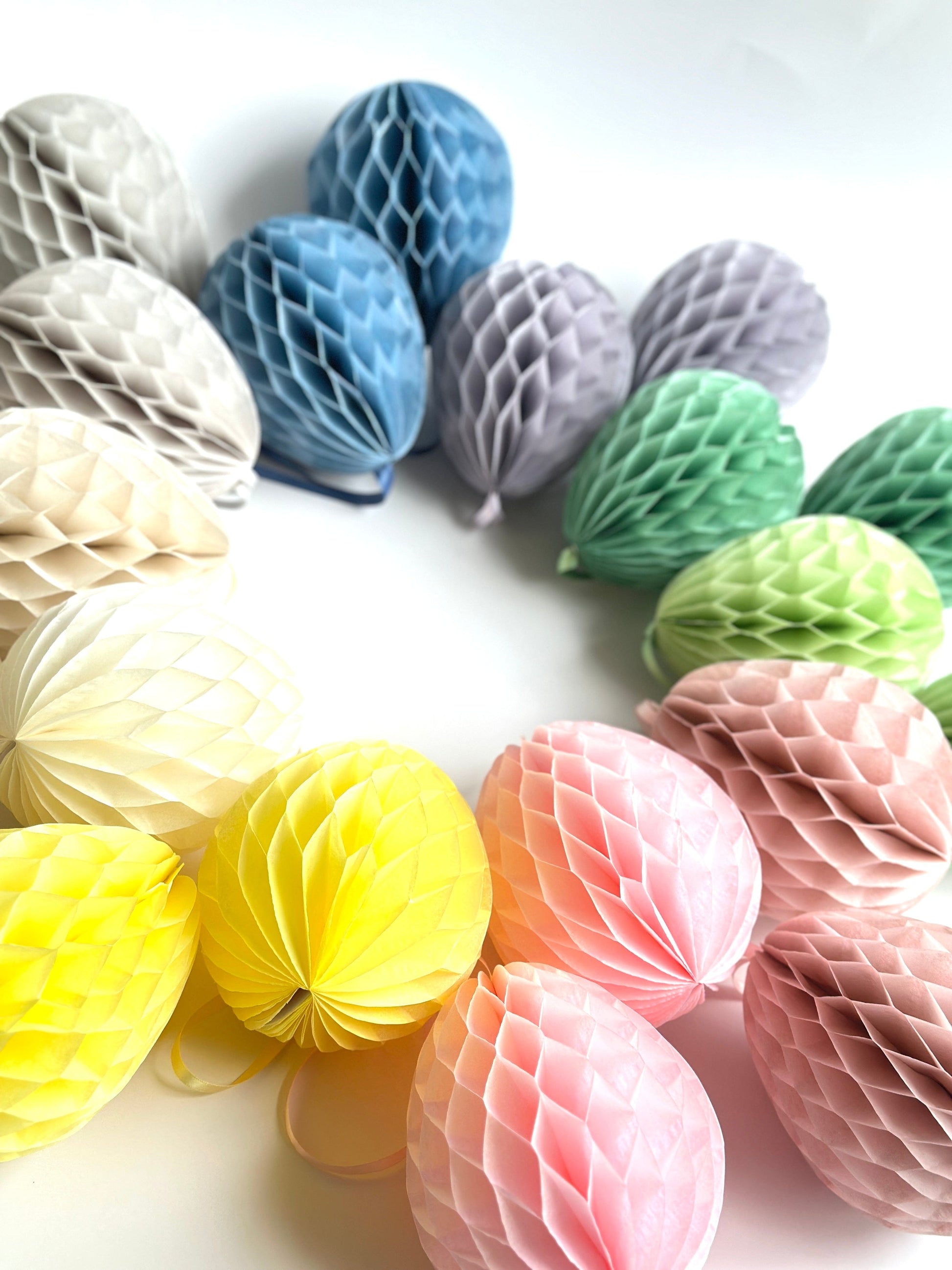 Party & Celebration Easter decorations, Easter eggs decorations  | paper Easter decorations | honeycomb paper eggs Decopompoms