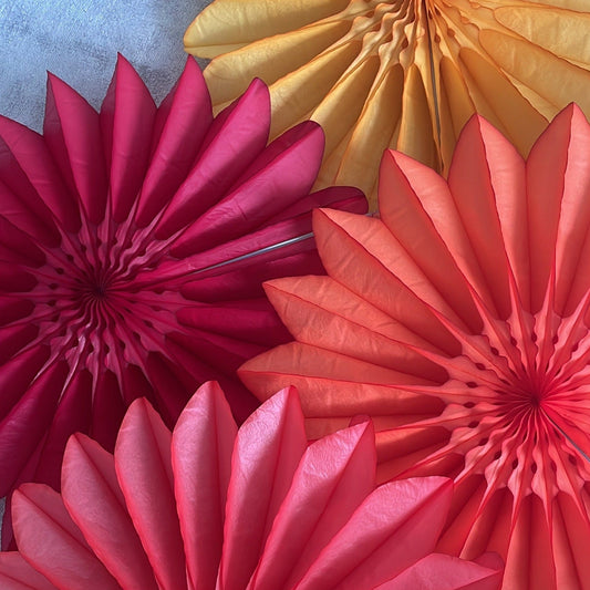 Paper fans - fall colours - party decoration set of 4 - orange yellow coral and deep red - 26" diamete - Decopompoms
